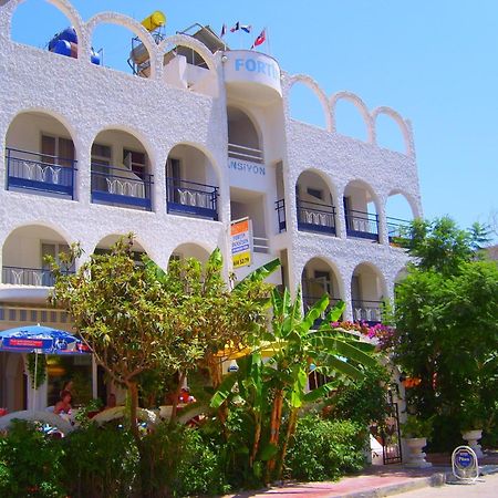 Villa Fortin Pension Кушадасъ Екстериор снимка