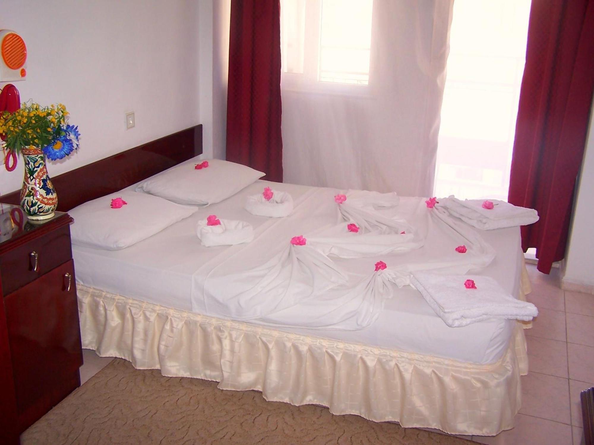 Villa Fortin Pension Кушадасъ Екстериор снимка