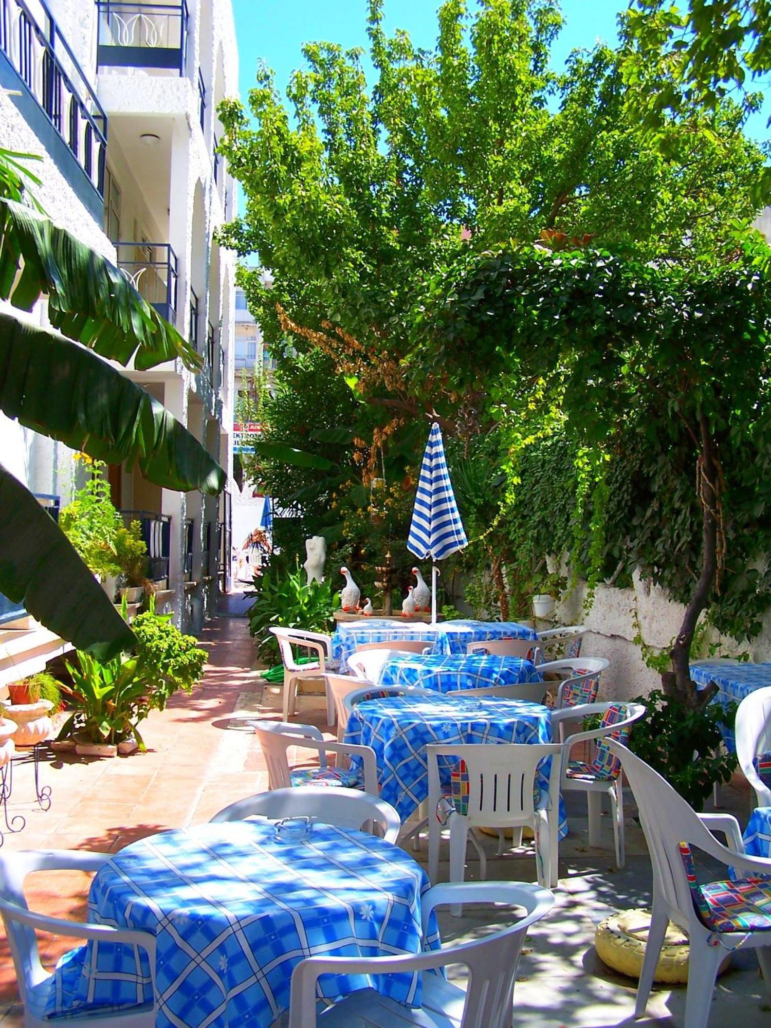 Villa Fortin Pension Кушадасъ Екстериор снимка
