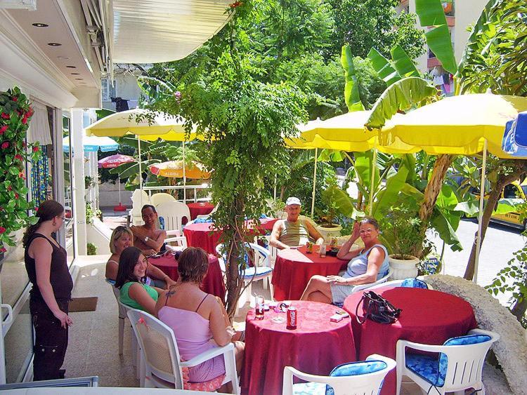 Villa Fortin Pension Кушадасъ Екстериор снимка